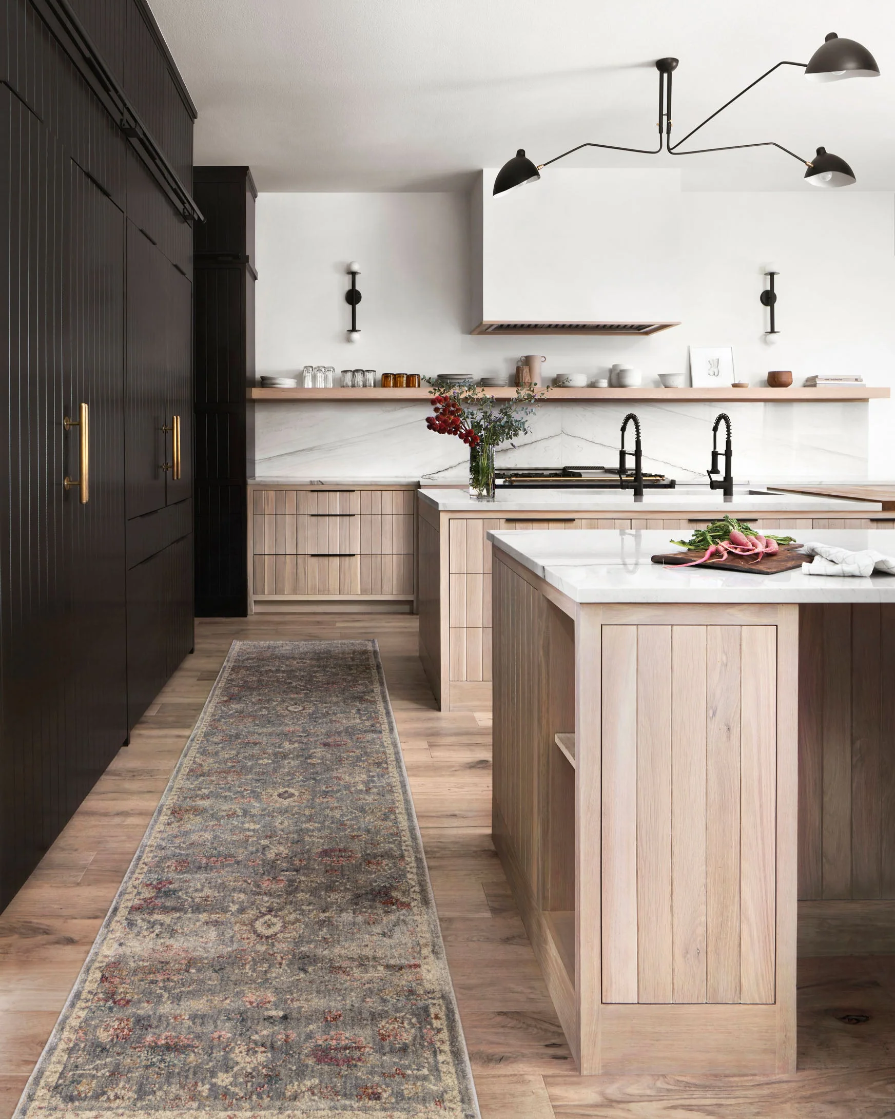 Loloi Giada Collection - Traditional Power Loomed Rug in Silver (GIA-03)