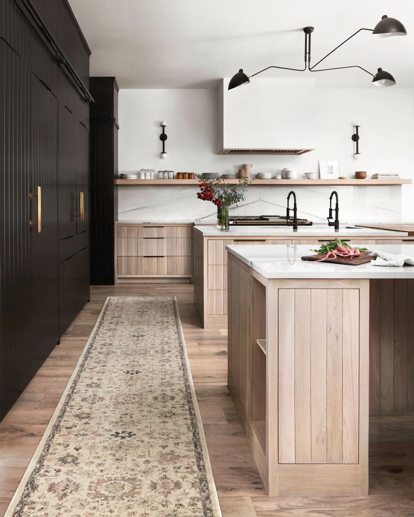 Loloi Giada Collection - Traditional Power Loomed Rug in Ivory (GIA-04)