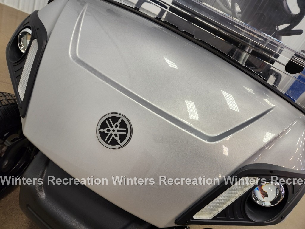 2020 Yamaha Drive 2 Lithium Ion STREET READY Golf Cart, Moonstone