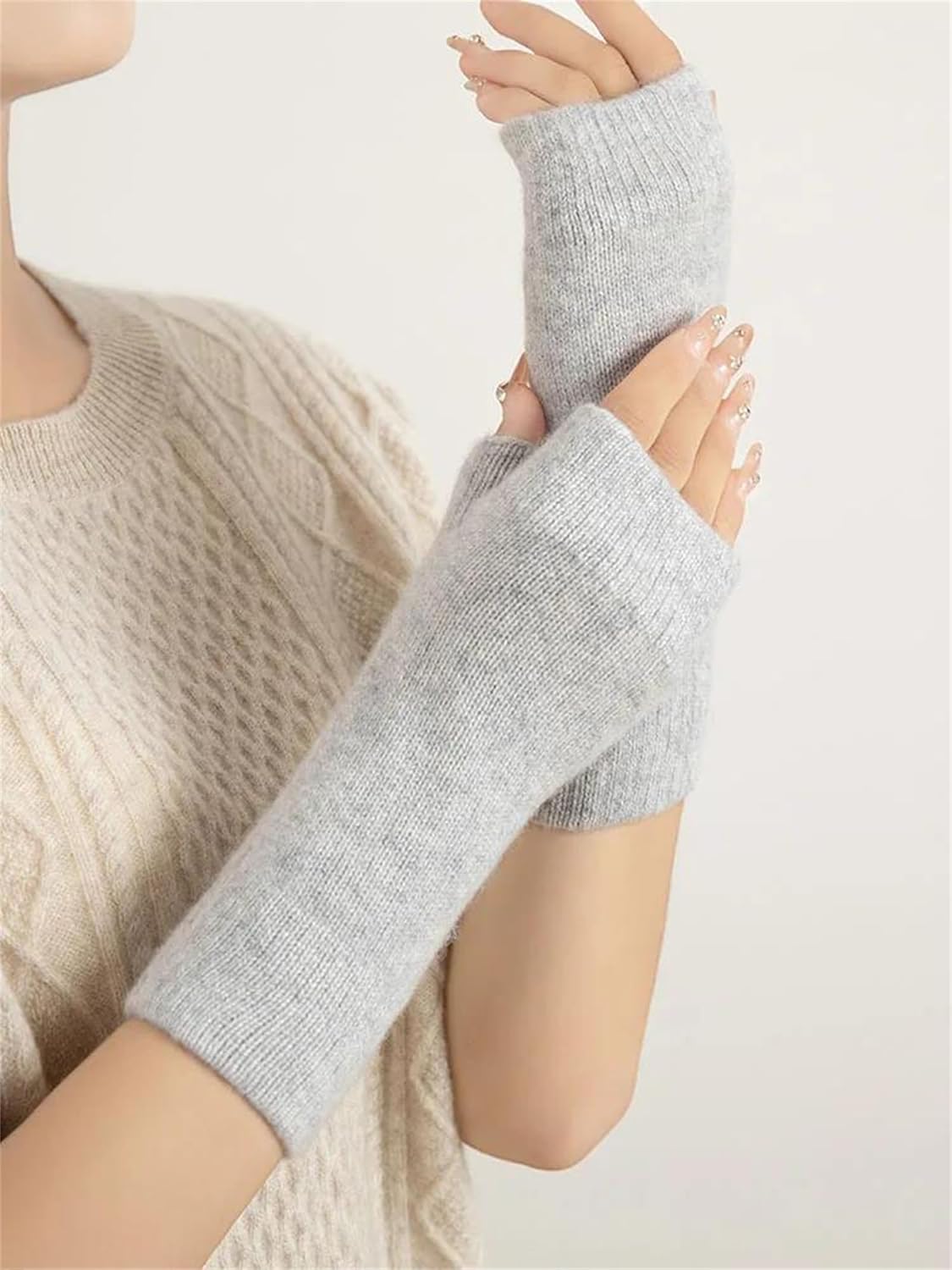 Women's Knitted Mitts Thick Dense Knit Design In A Fingerless Style Providing Excellent Thermal Warmth For Driving