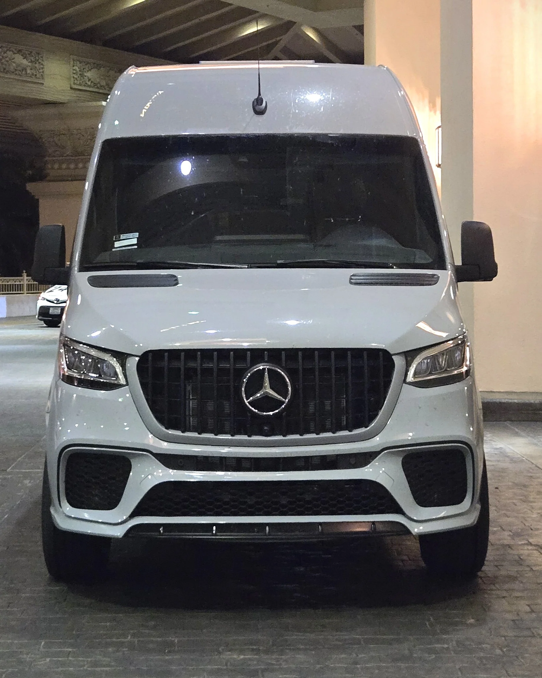 Sprinter AMG-Style 2019+ Front Bumper