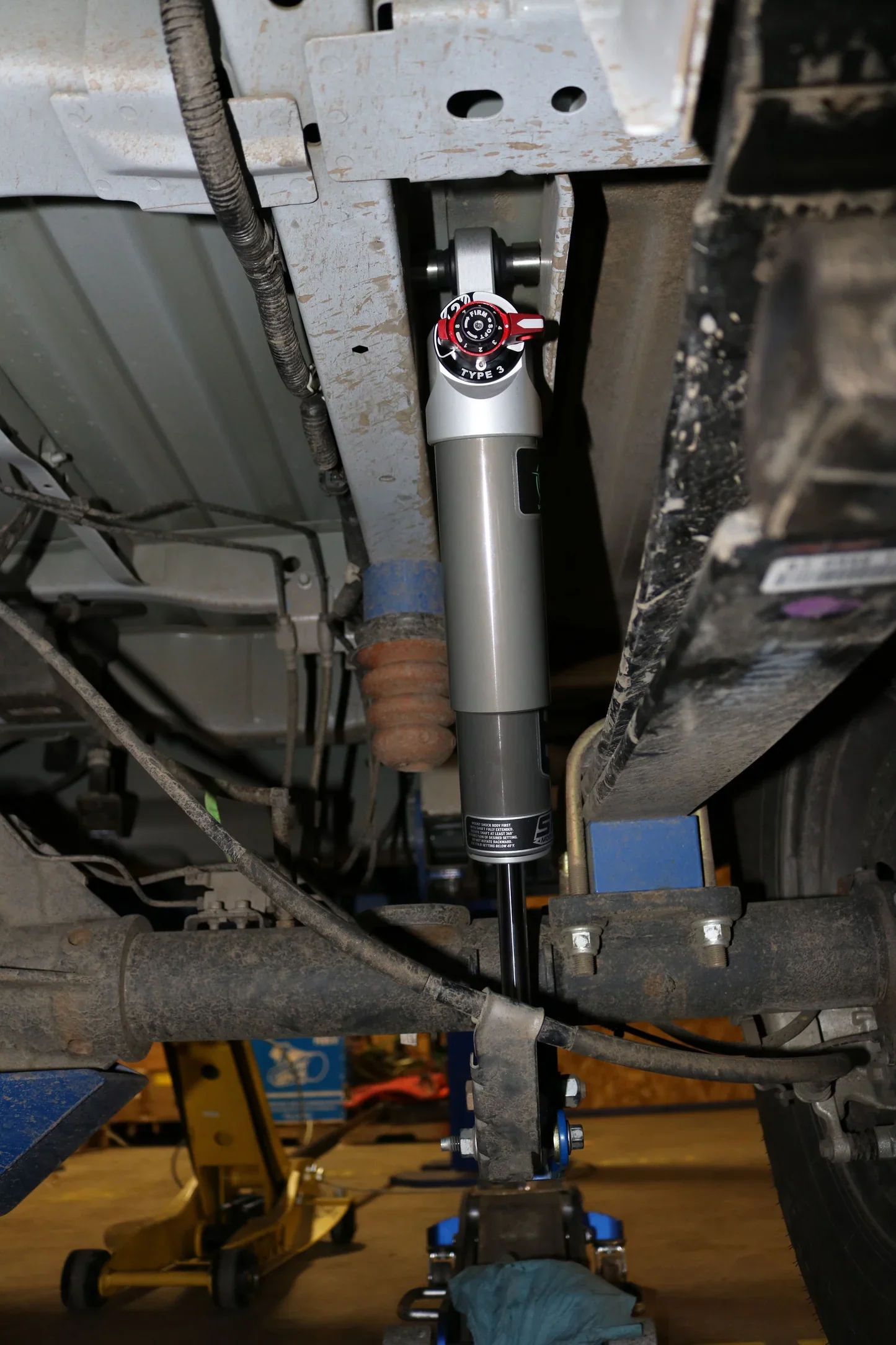 Falcon 3.3 SP2 Fast Adjust Rear Shocks – Ford Transit (2015–Present)