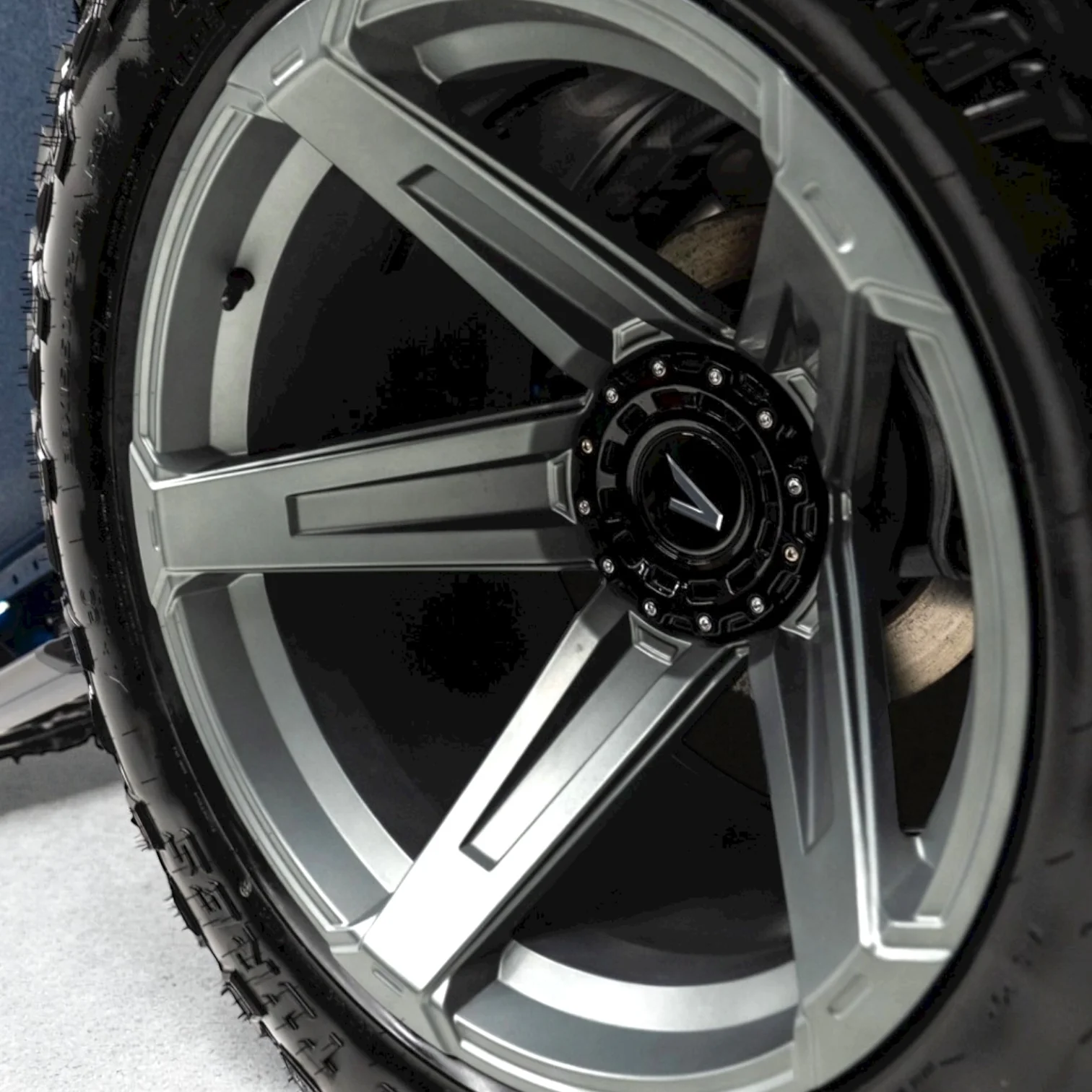 Ford Bronco Apocalypse 5 Spoke Wheel 6 Lug (Silver)