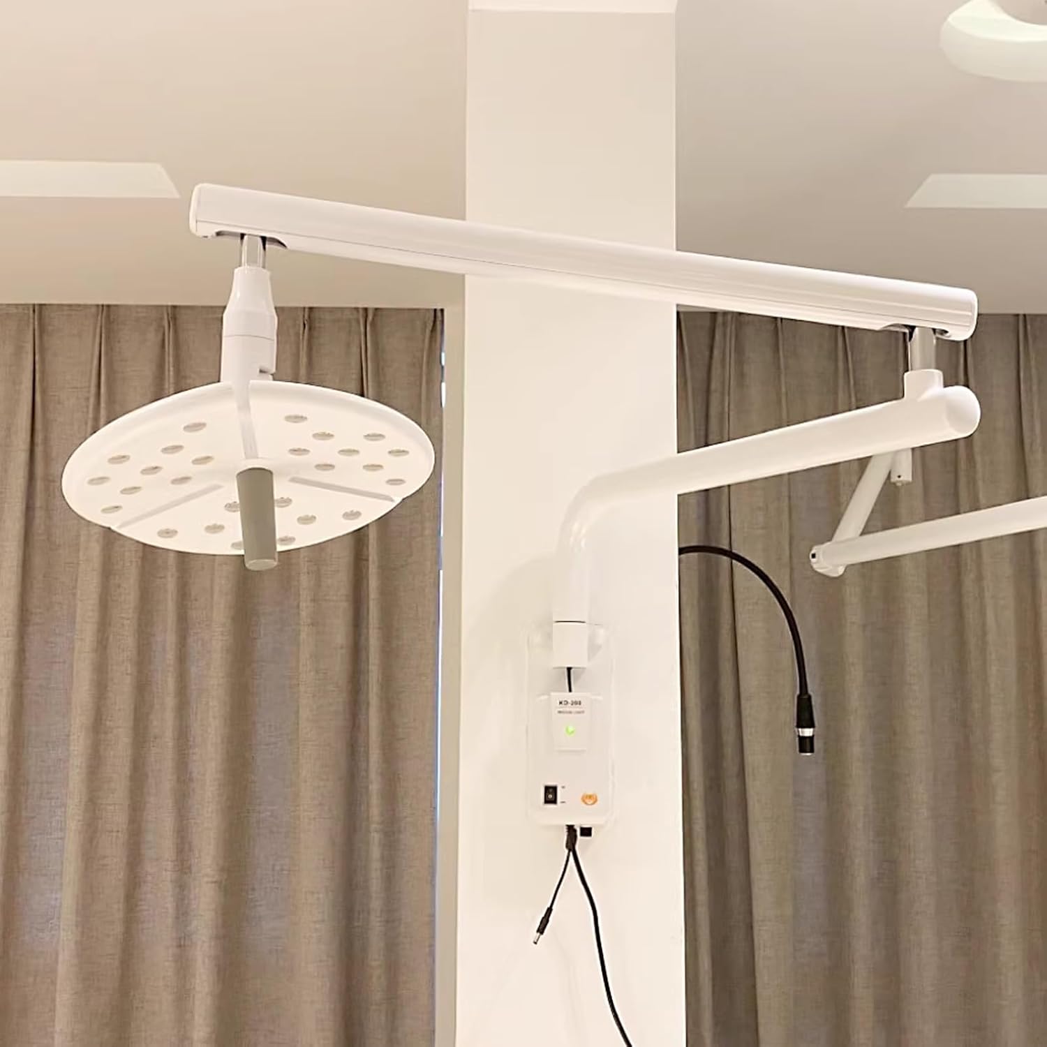 Wall Hanging Surgical Examination Lamp, 50W LED Medical Exam Lamp with Touch Switch, Three Levels of Brightness Can Be Adjusted, 360° Rotating Lamp Head