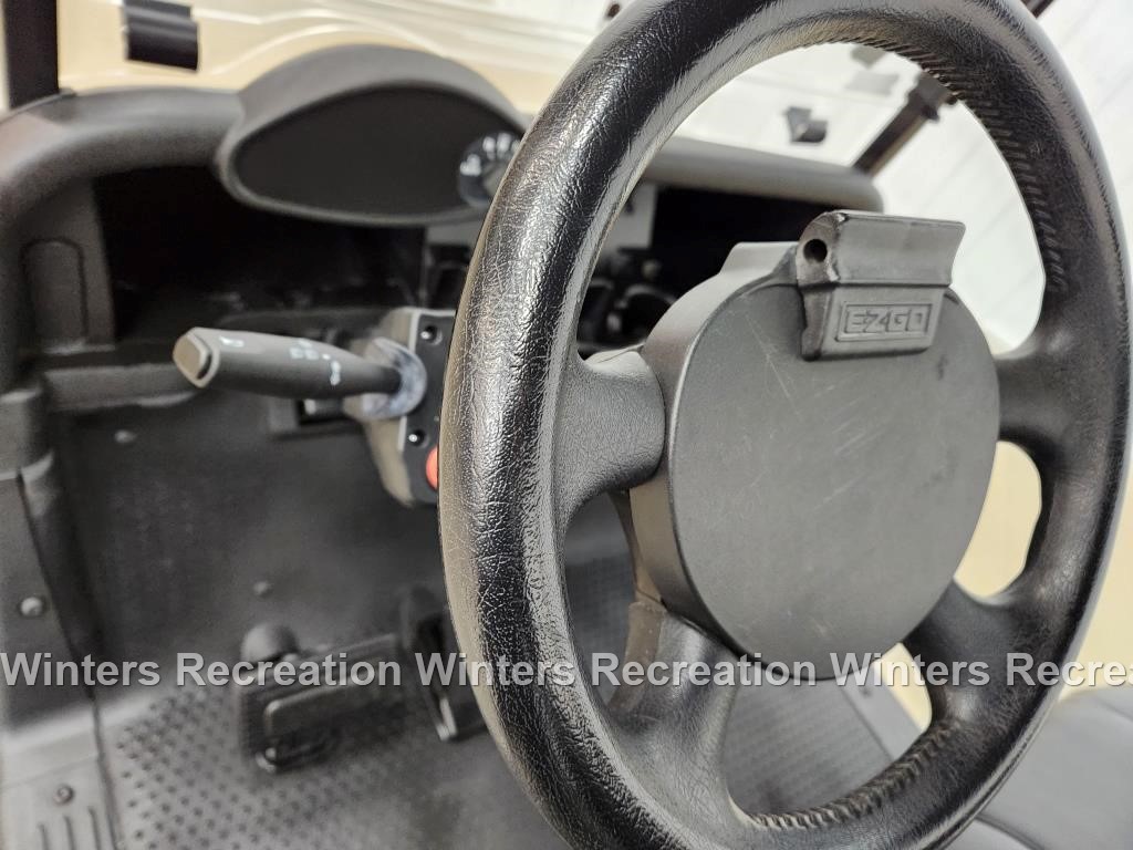 2021 E-Z-GO RXV Lithium Ion STREET READY Golf Cart, Silver