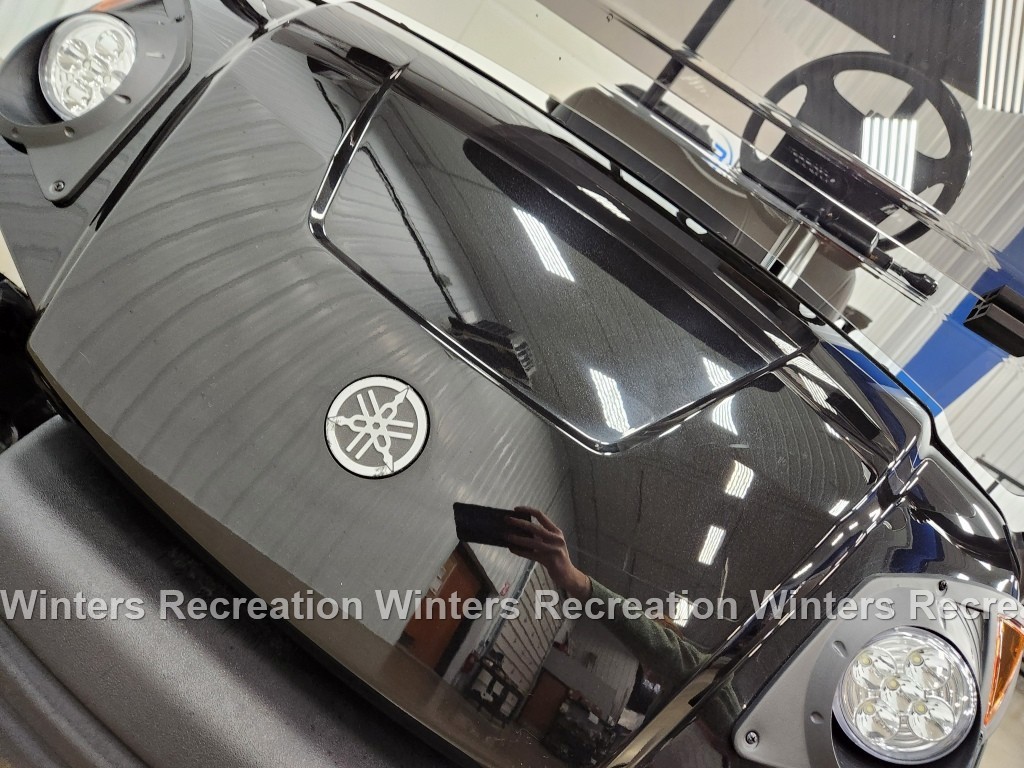 2016 Yamaha Drive Gas Carb DELUXE STREET READY Golf Cart, Black Diamond