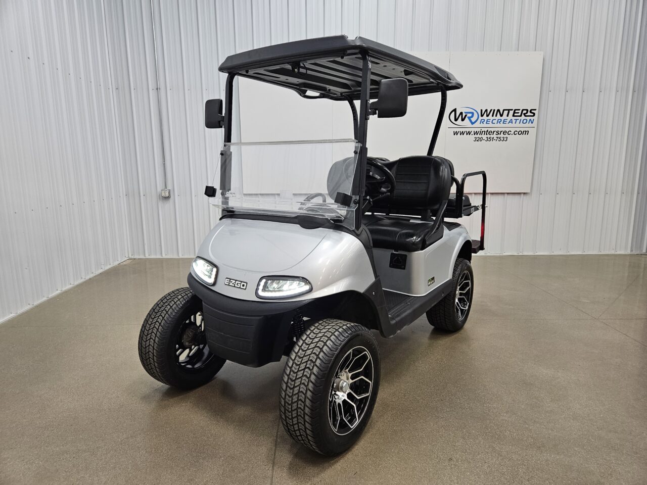 2020 E-Z-GO RXV Lithium Ion STREET READY Golf Cart, Silver