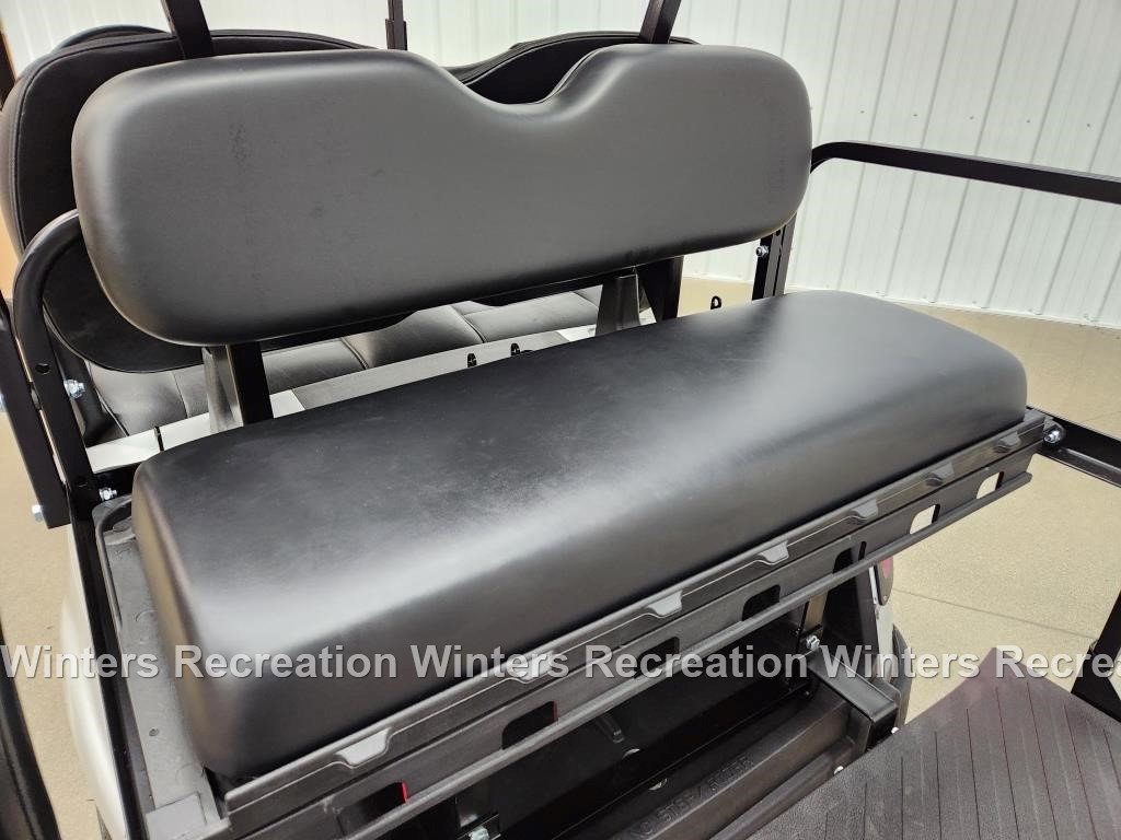 2021 E-Z-GO RXV Lithium Ion ECOXGEAR STREET READY Golf Cart, Silver