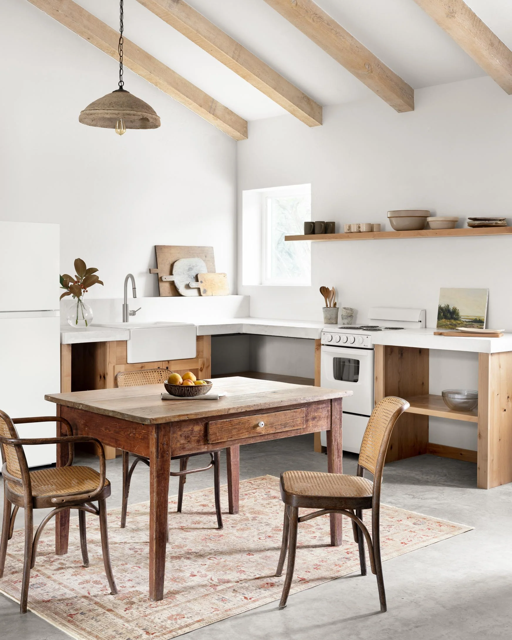 Loloi Claire Collection - Traditional Power Loomed Rug in Ivory (CLE-05)