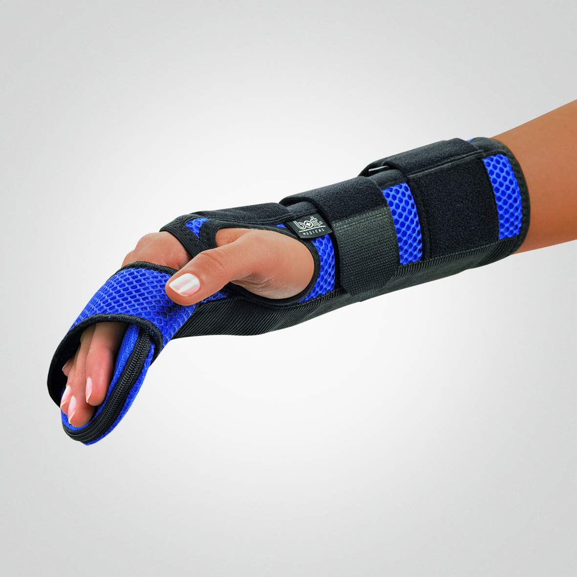 Bort Soft Hand Splint Brace Finger Support Carpal Tunnel Night Wrist Splint Immobilizer Finger Wrist Fracture Tendinitis Sprain Medical Grade Made in Germany (Blue, XSmall, Left)