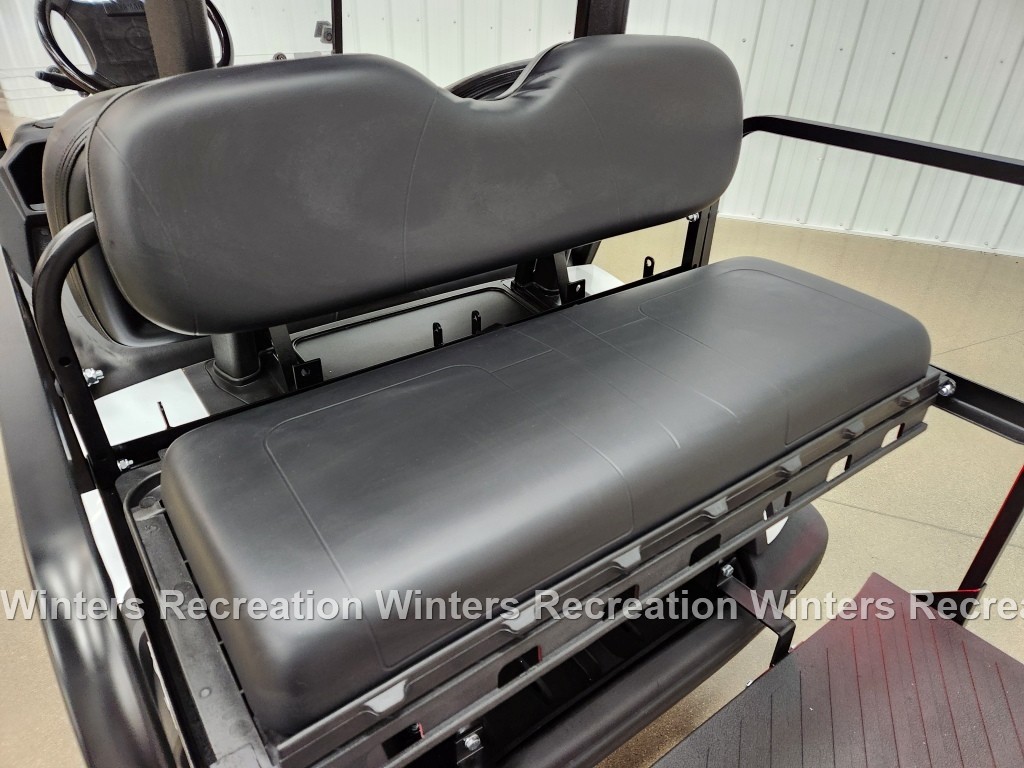 2017 Yamaha Drive 2 Lithium Ion STREET READY Golf Cart, White