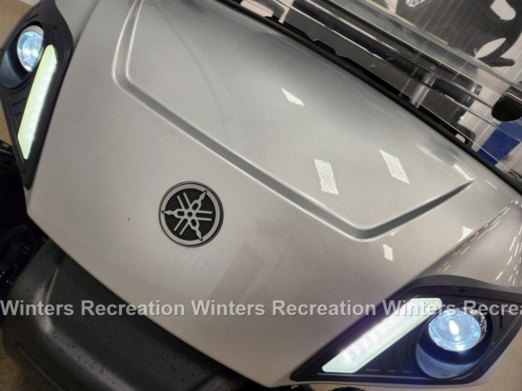 2020 Yamaha Drive 2 Lithium Ion STREET READY Golf Cart, Moonstone