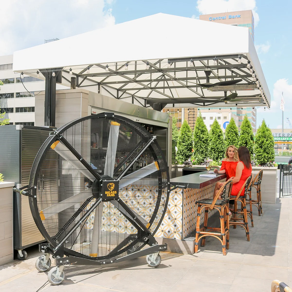 Big Ass Fans Black Jack 6 Ft. Indoor/Outdoor Portable Barrel Fan