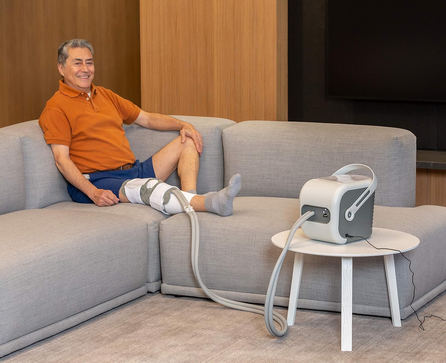 Ossur Cold Therapy Machine System with Knee Pad -Ergonomic, Adjustable Wrap Pad Included- Quiet, Lightweight and Strong Cryotherapy Freeze Kit Pump - Refurbished Unit with Brand New Knee Pad