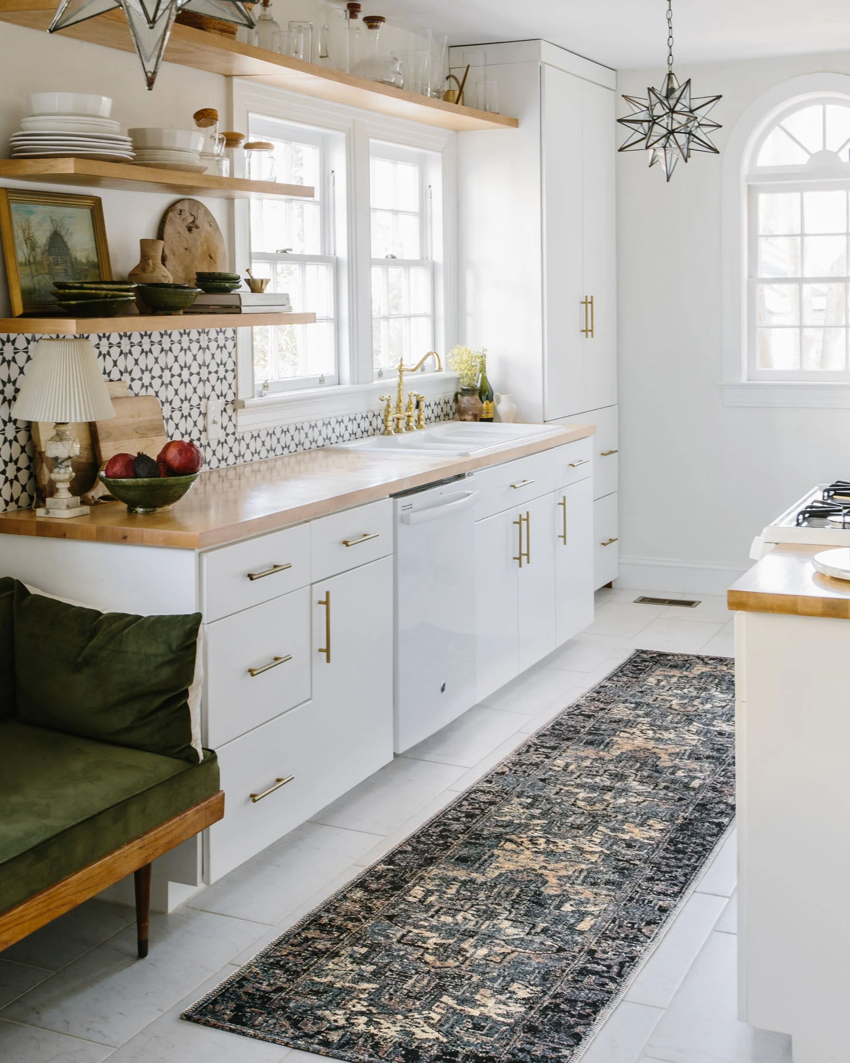 Loloi Sebastian Collection - Traditional Power Loomed Rug in Ocean & Midnight (SEB-02)