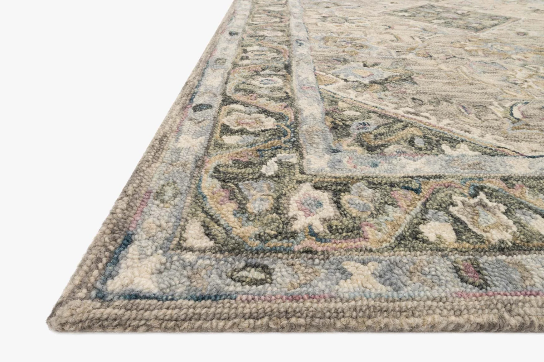 Loloi II Beatty Collection - Traditional Hooked Rug in Sky (BEA-02)
