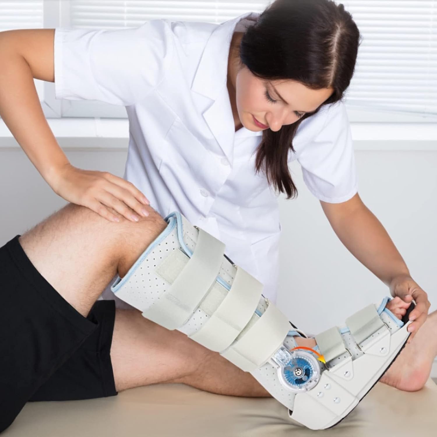 Fracture walking boot, Walking Boot Fixed Ankle Brace Strap Support Foot Orthosis Plantar Splint Brace Thick Sole Shock Absorption(Small)