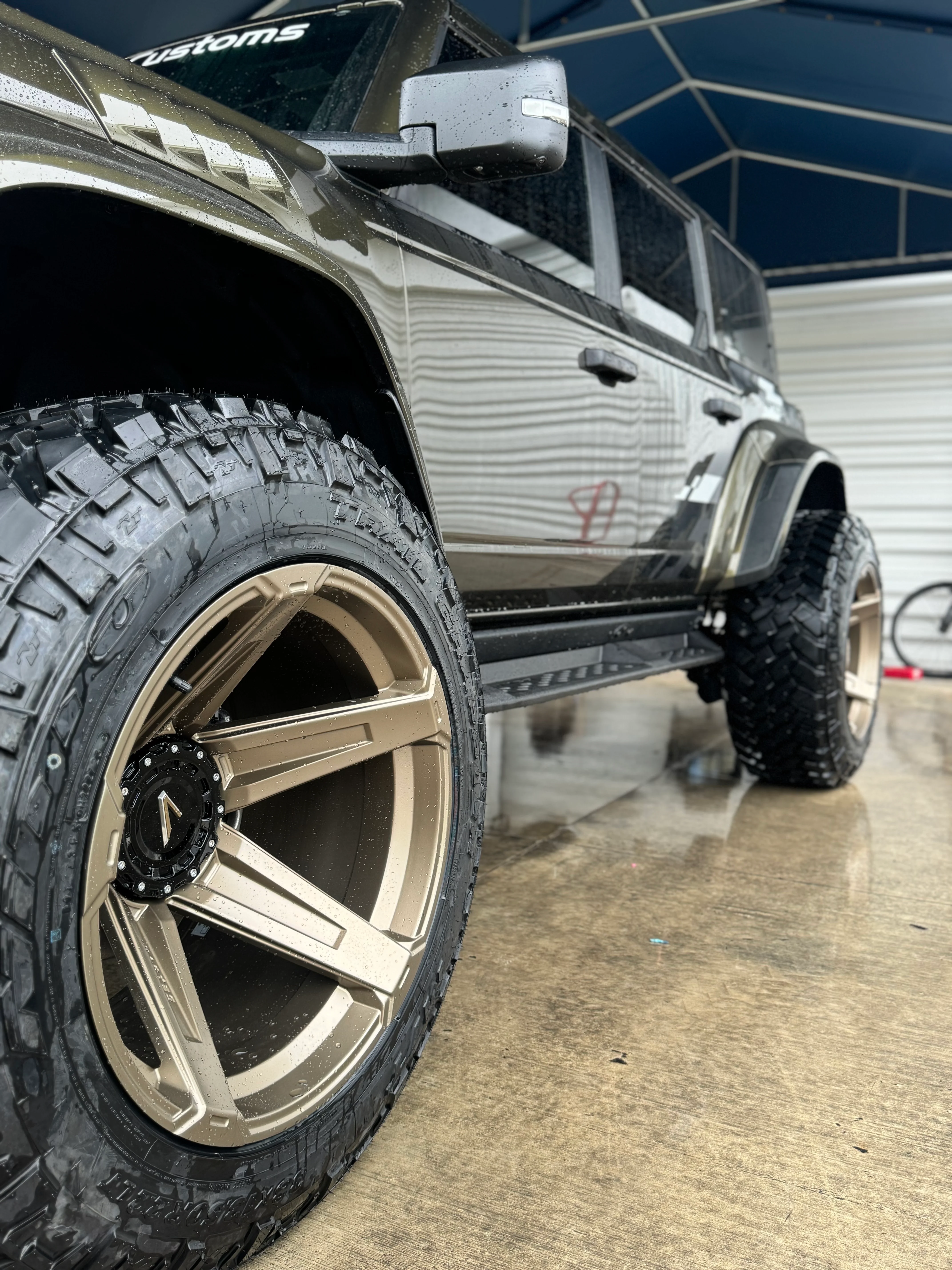 Ford Bronco Apocalypse 5 Spoke Wheel 6 Lug (Bronze)