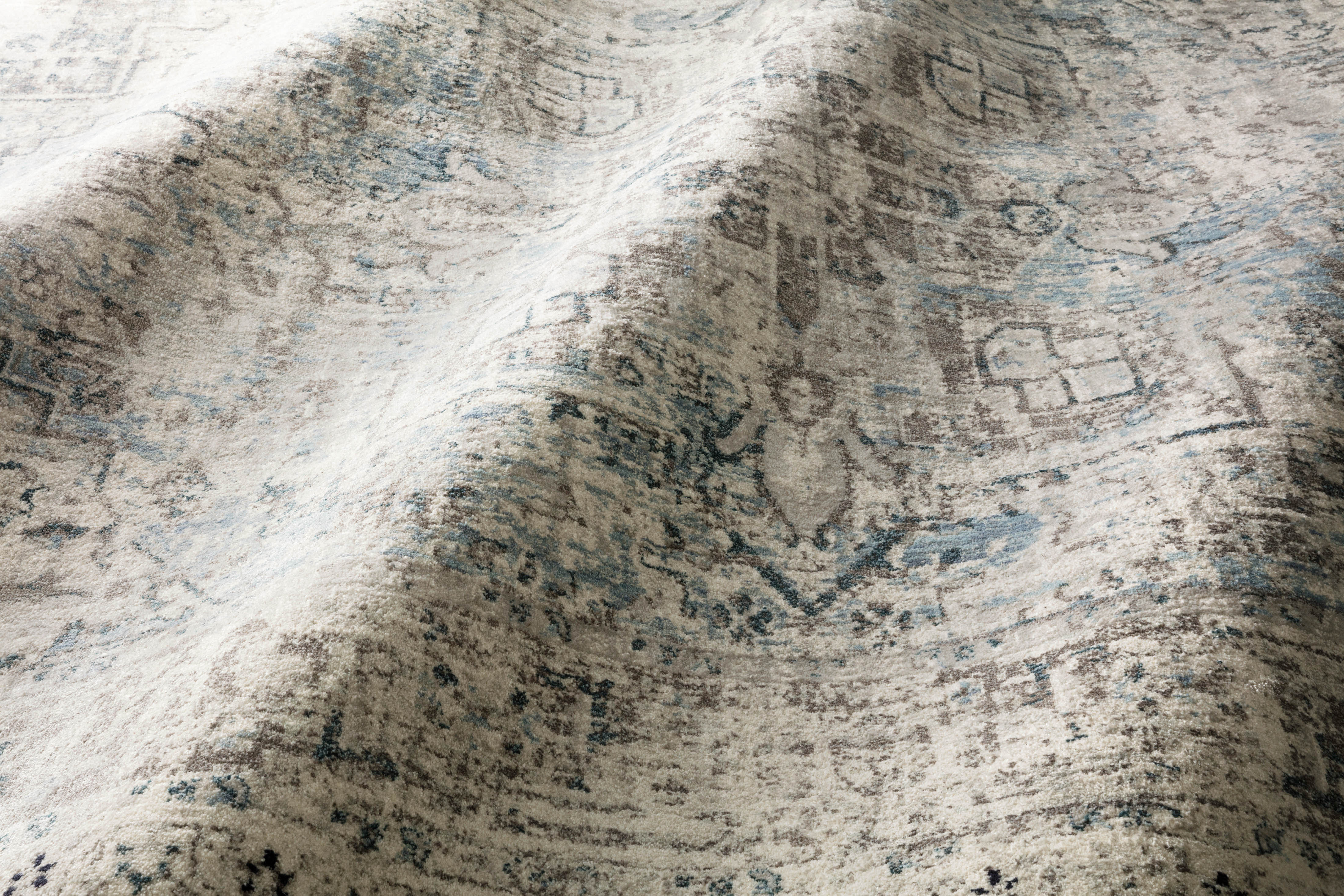 Loloi Anastasia Collection - Transitional Power Loomed Rug in Blue & Slate (AF-20)