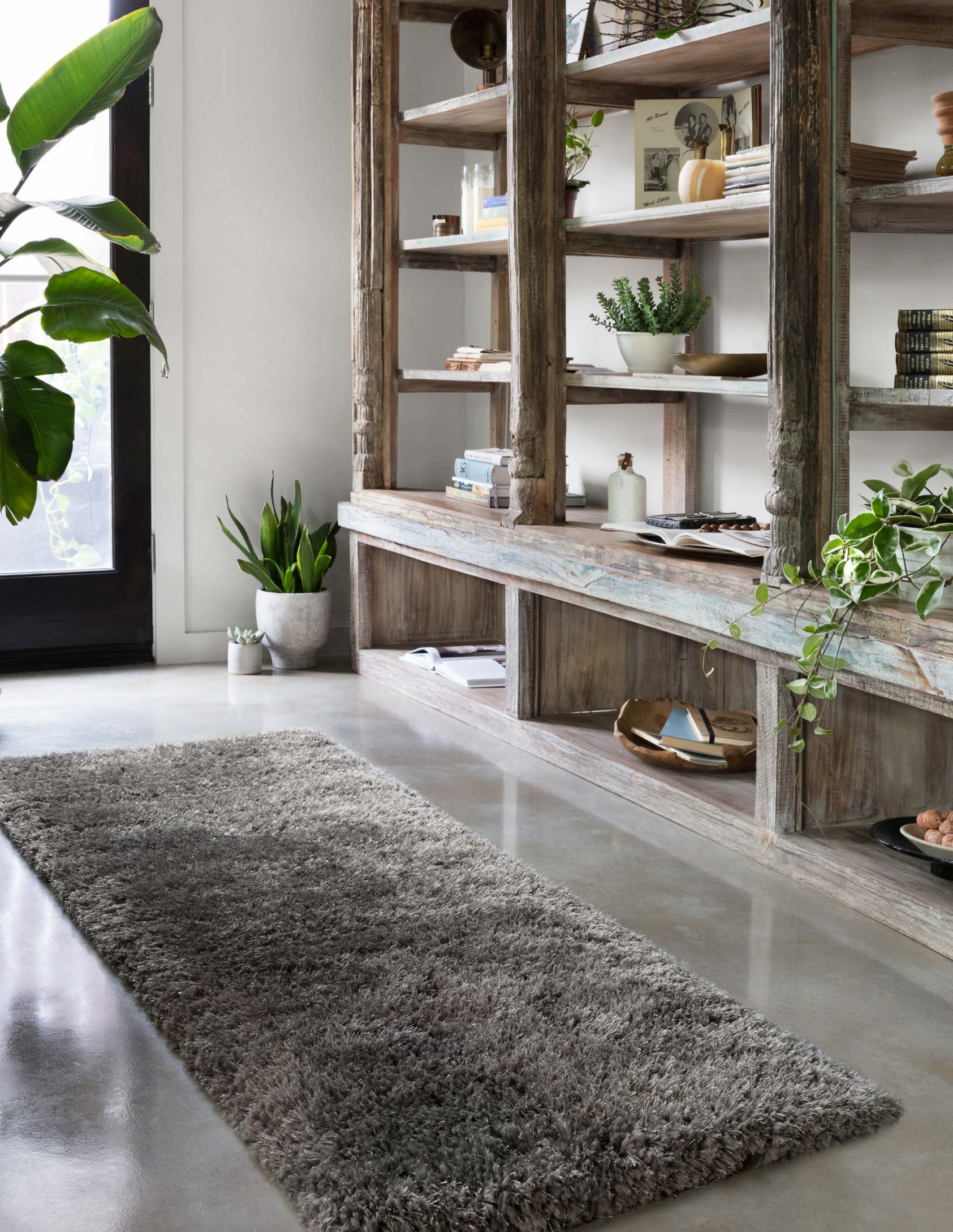 Loloi II Mila Shag Collection - Shags Hand Tufted Rug in Charcoal (MIL-01)