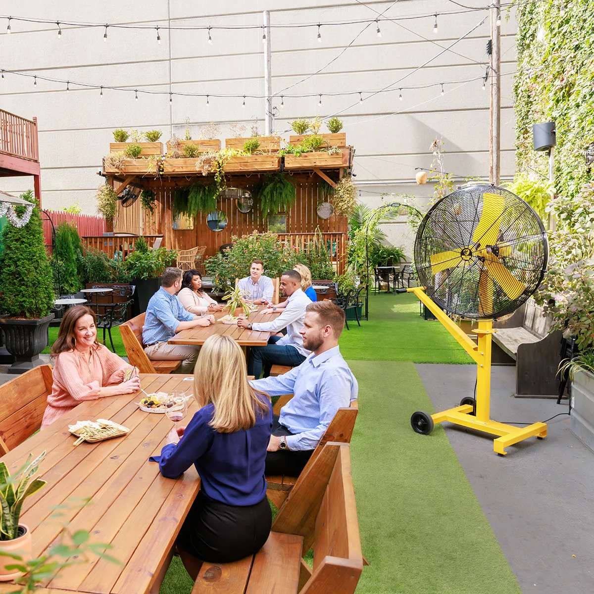 Big Ass Fans AirEye Low Rider Pedestal Fan