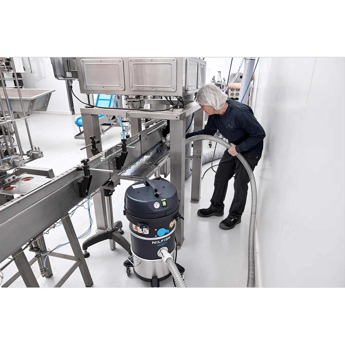 Nilfisk VHS011N1 LC ACD Mini Industrial Dust Vacuum