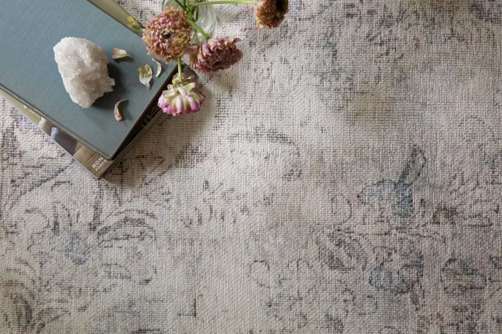 Loloi II Loren Collection - Traditional Power Loomed Rug in Silver & Slate (LQ-04)