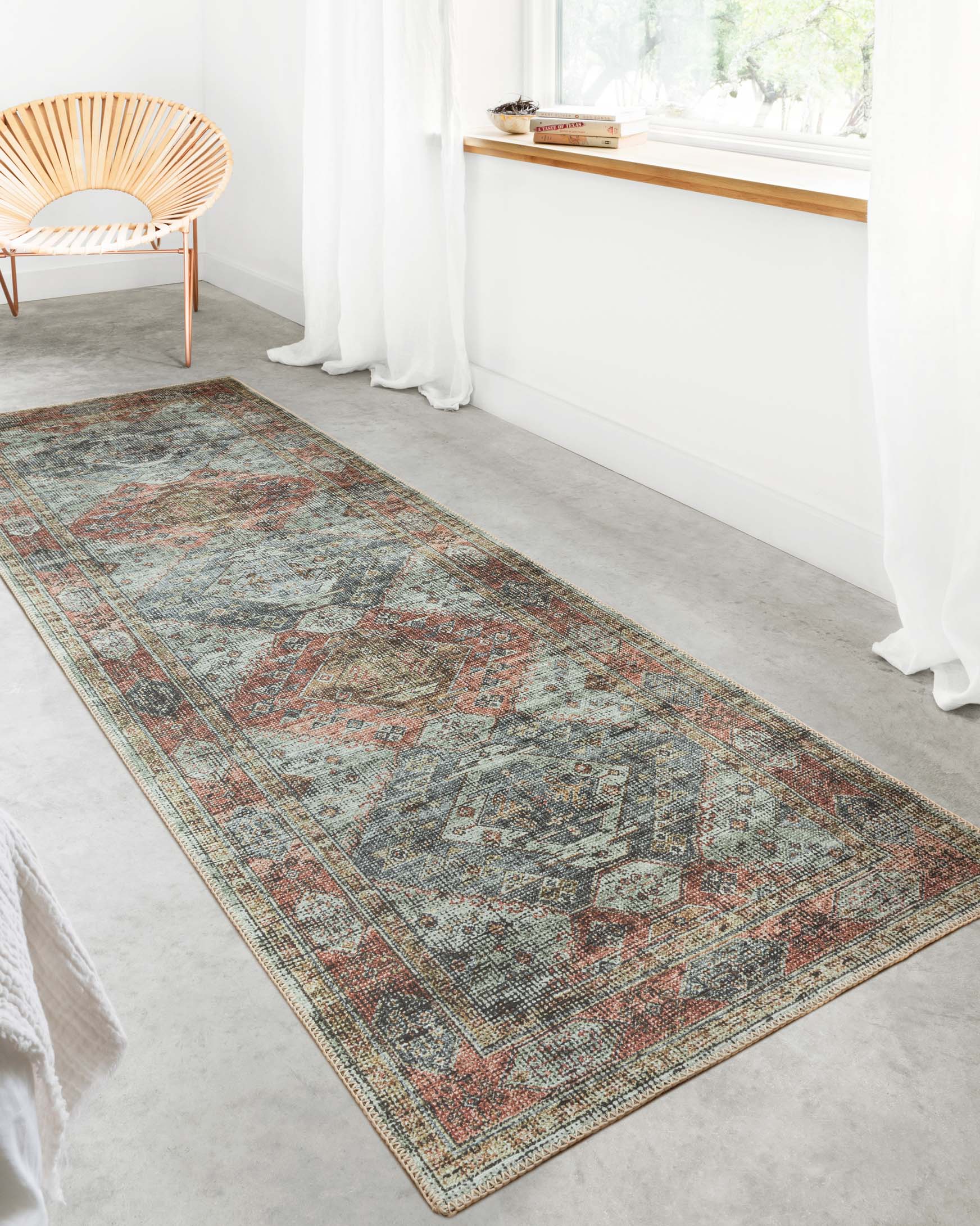 Loloi II Skye Collection - Traditional Power Loomed Rug in Apricot & Mist (SKY-06)