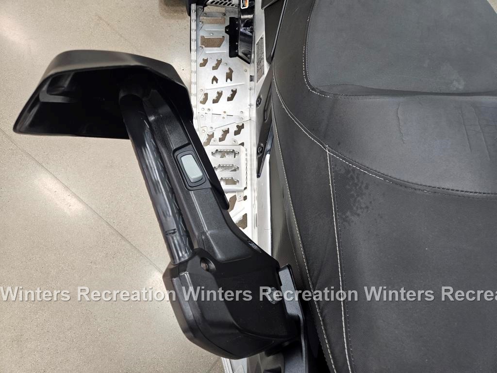 2023 Ski-Doo Grand Touring Sport 600 ACE Snowmobile, Yellow & Black