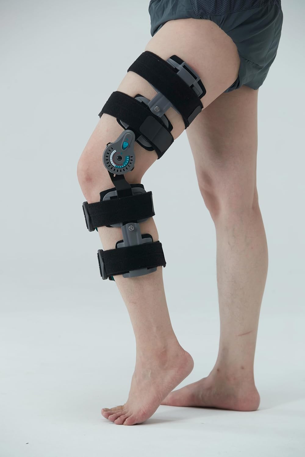 Z1 K9 Eco Hinged ROM Knee Brace - Post Op Immobilizer Leg Brace for Recovery Stabilization, ACL, MCL, PCL Injury, Meniscus Tear - Adjustable Orthopedic Patella Support After Surgery For Women & Men