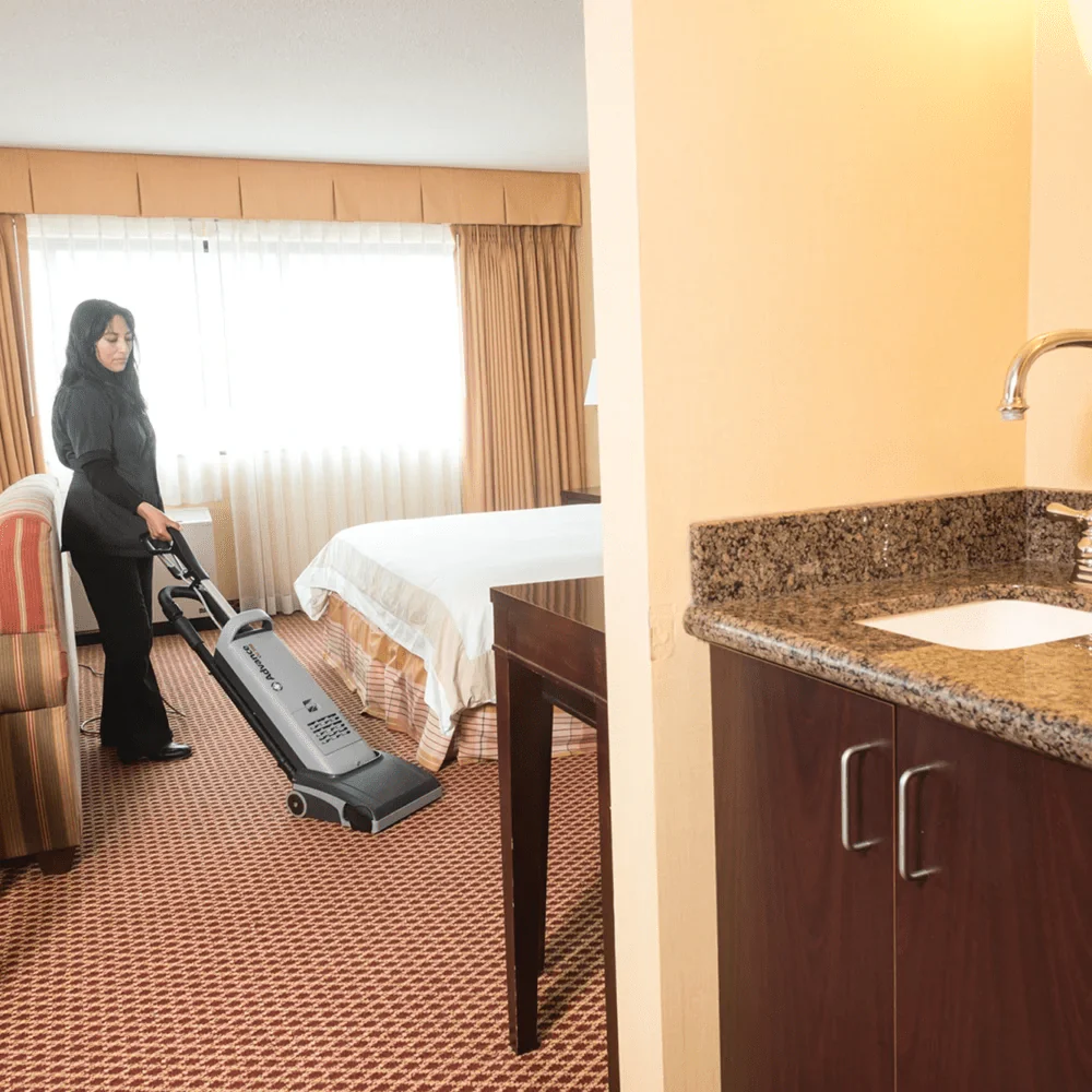 Nilfisk Advance VU500 Upright Commercial Vacuum