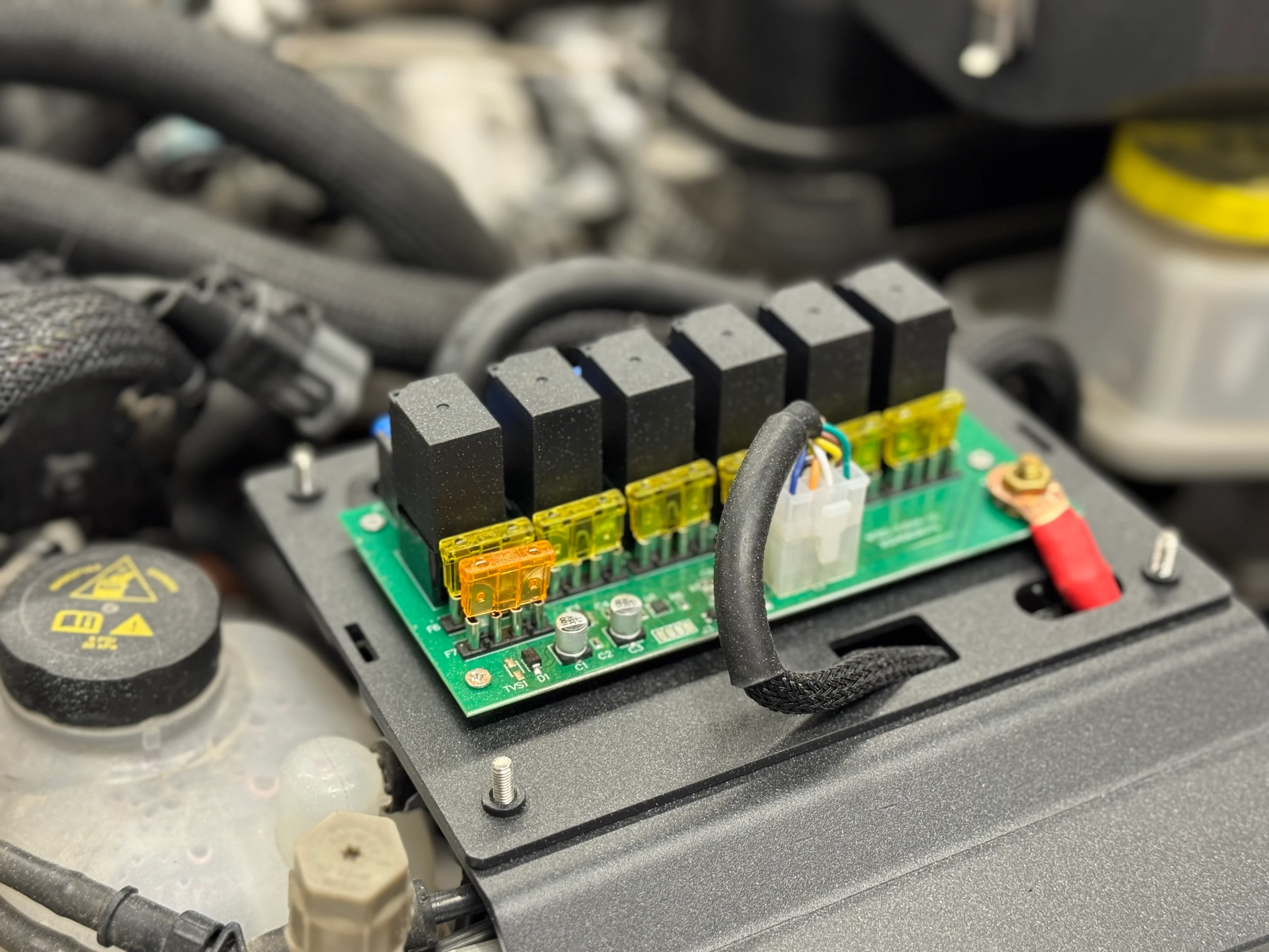 JEEP WRANGLER AUX SWITCH PANEL RELAY BOX JL 2018-2026