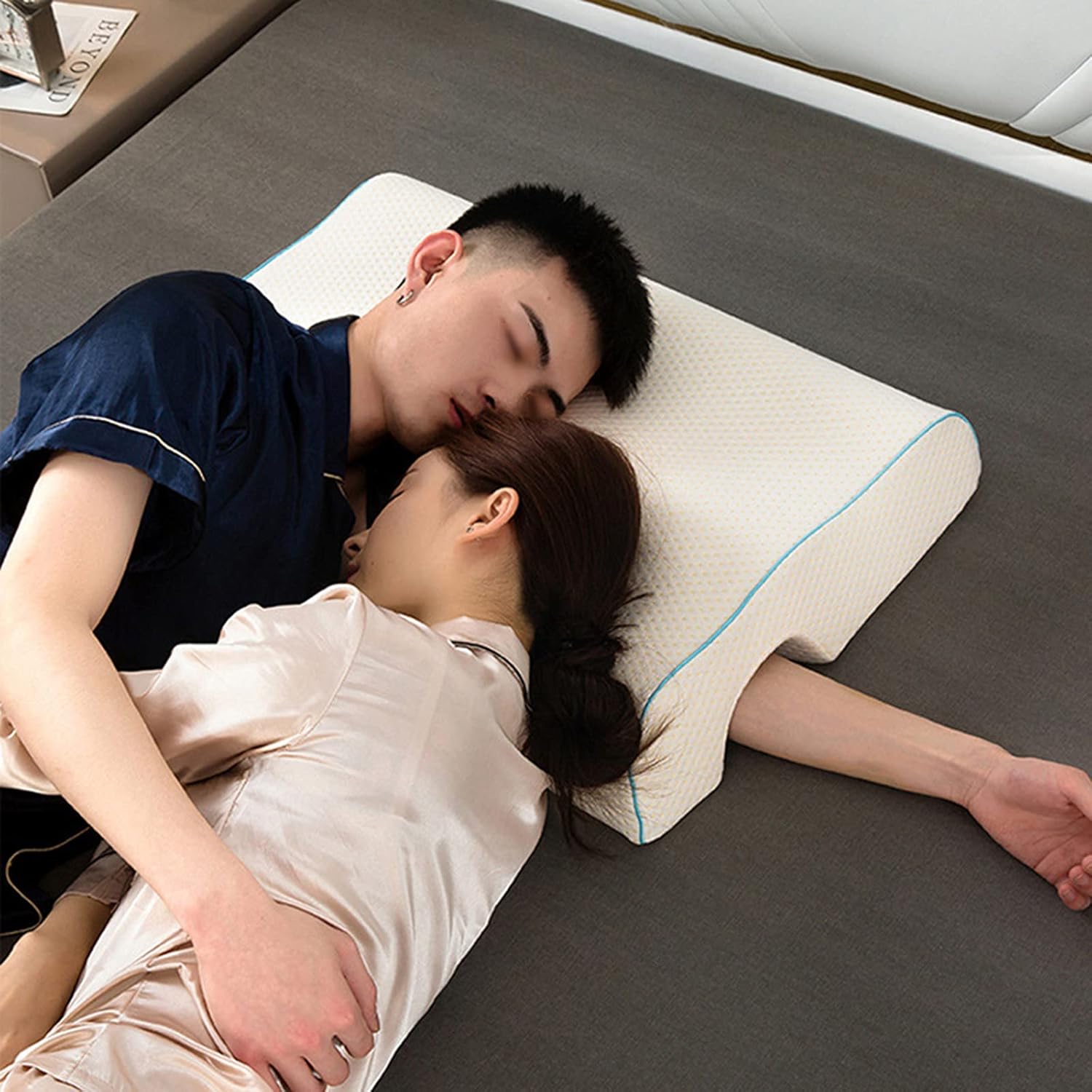 Couples Pillow with Arm Hole Memory Foam Cuddl Pillow, Anti Pressure Hand Pillow, Ergonomic Side Sleeping Pillow for Cervical Neck Support Cushion for Hand Lumbar Support
