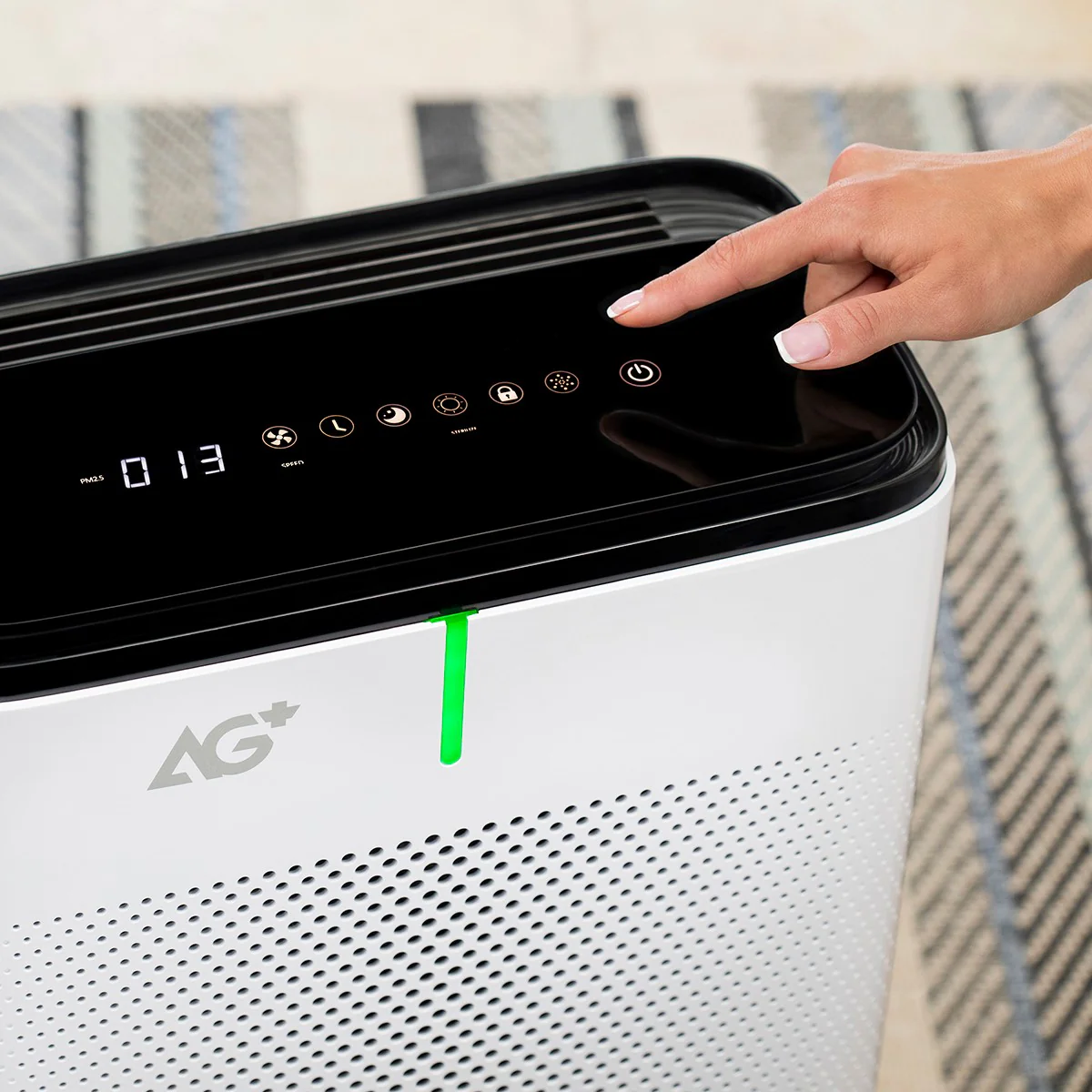 Aurabeat AG+ Sanitizing Air Purifier by Brondell