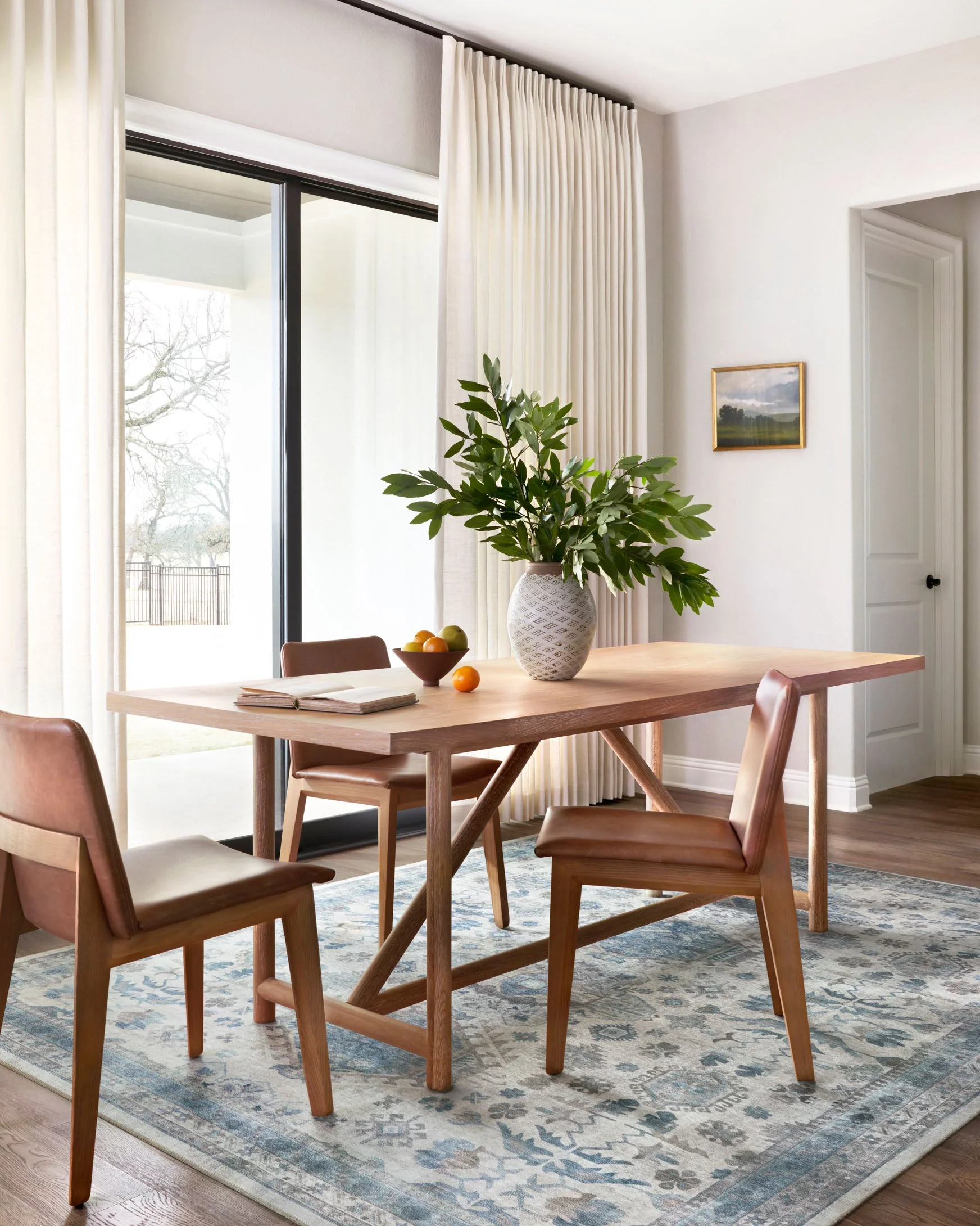 Loloi II Heidi Collection - Traditional Power Loomed Rug in Ivory & Ocean (HEI-04)