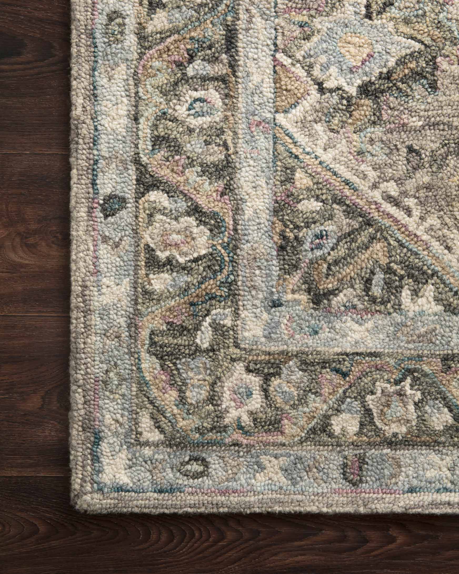 Loloi II Beatty Collection - Traditional Hooked Rug in Sky (BEA-02)