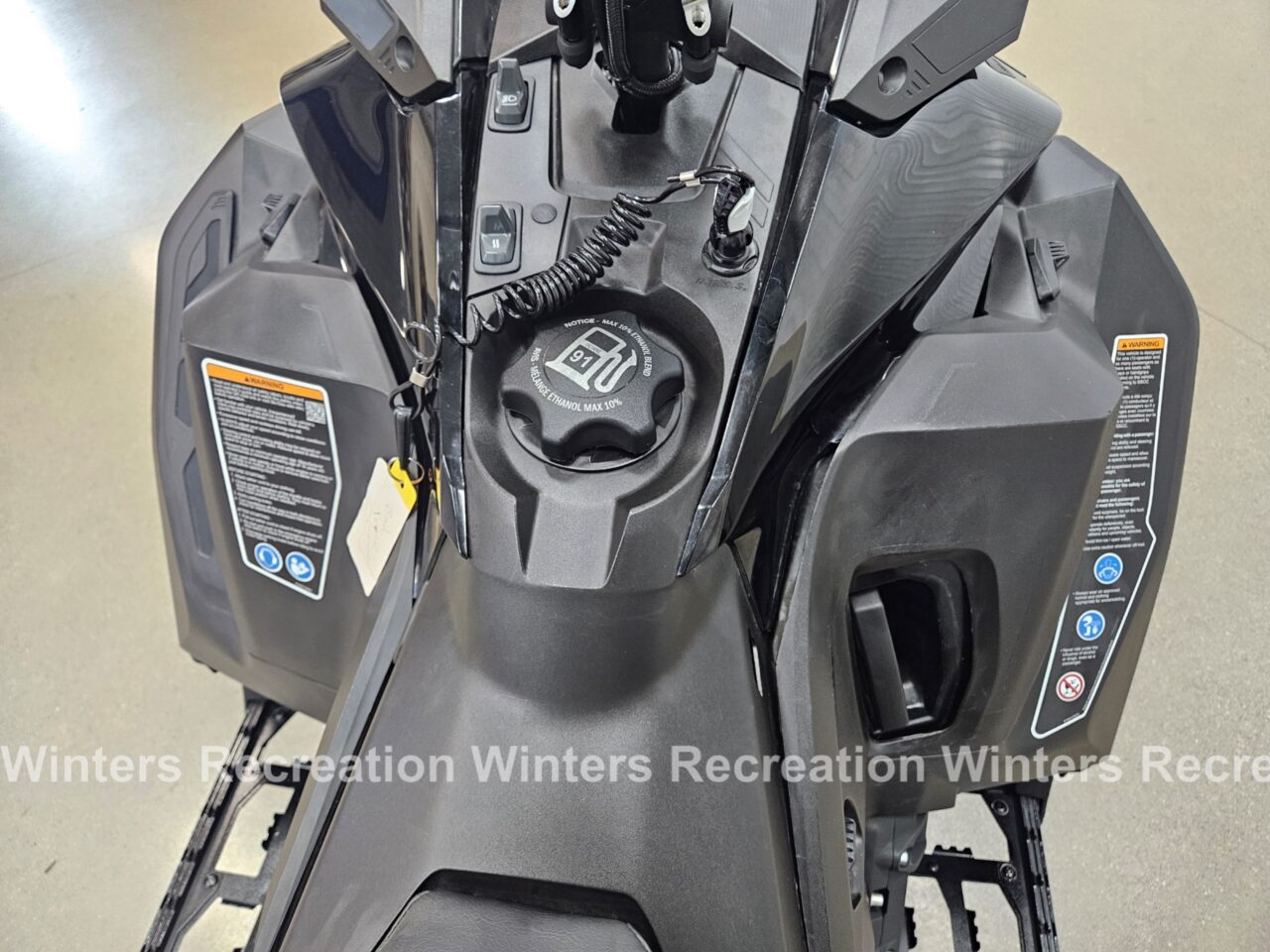 2022 Ski-Doo Summit SP 850 E-TEC SHOT 154′′ Snowmobile, Black