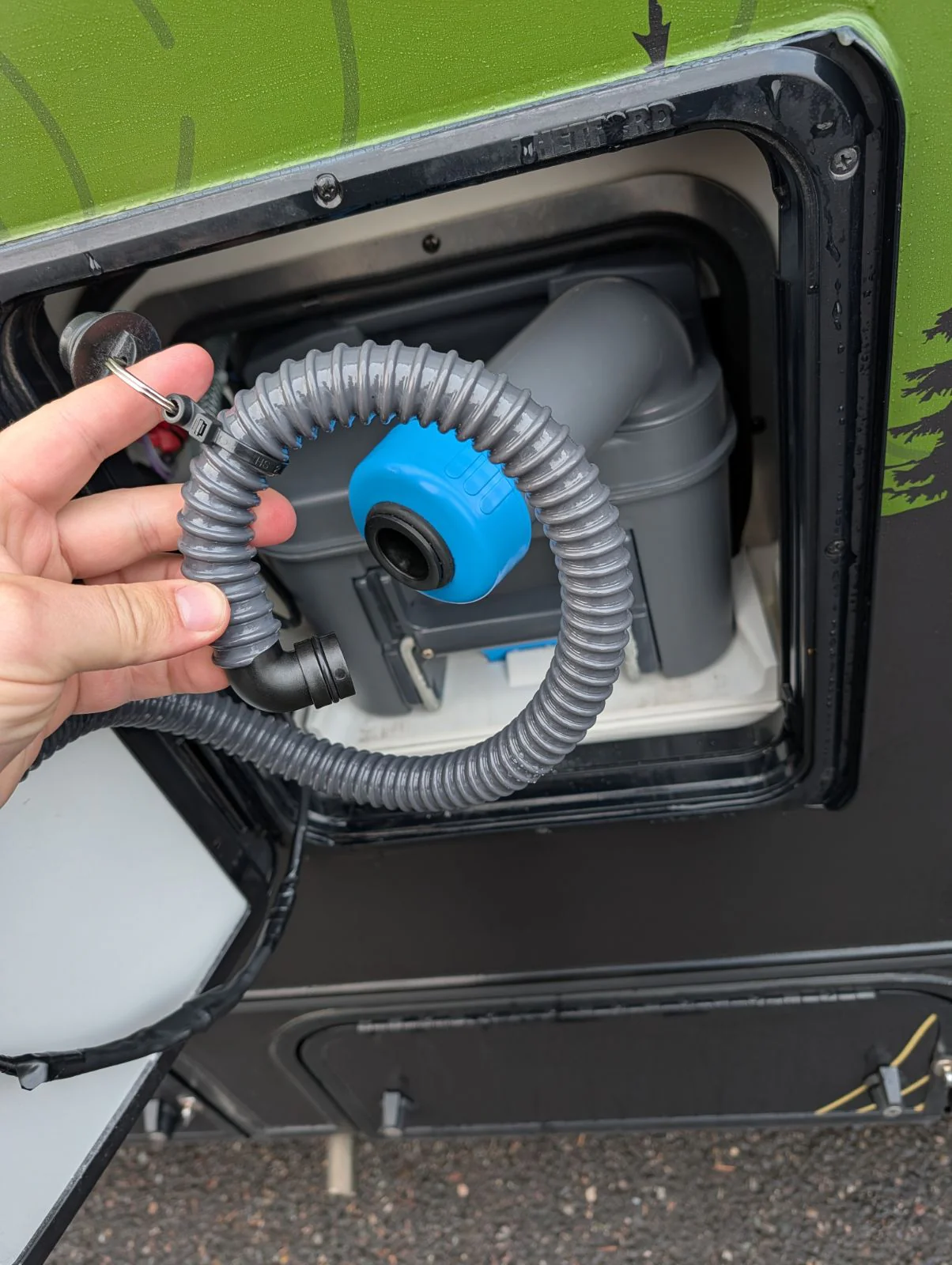 SOG Toilet/Cassette Active Charcoal Vent System