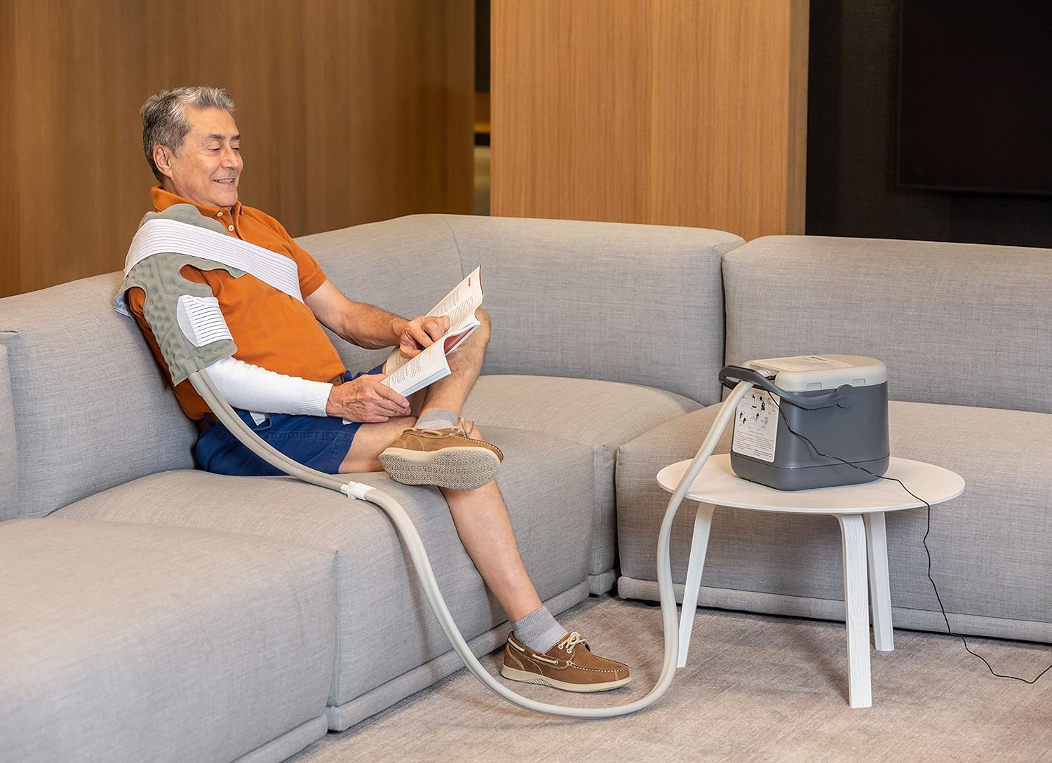 Ossur Cold Rush Compact Therapy Machine System with Small Shoulder Pad - Ergonomic Adjustable Wrap Ice Machine for Shoulder Ice Pack - Quiet, Lightweight Cryotherapy Freeze Kit Pump with Shoulder Pads