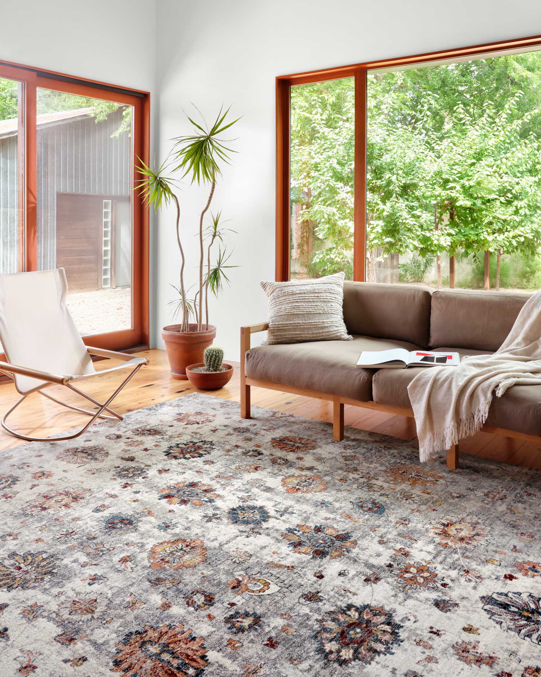 Loloi II Samra Collection - Transitional Power Loomed Rug in Ivory (SAM-08)