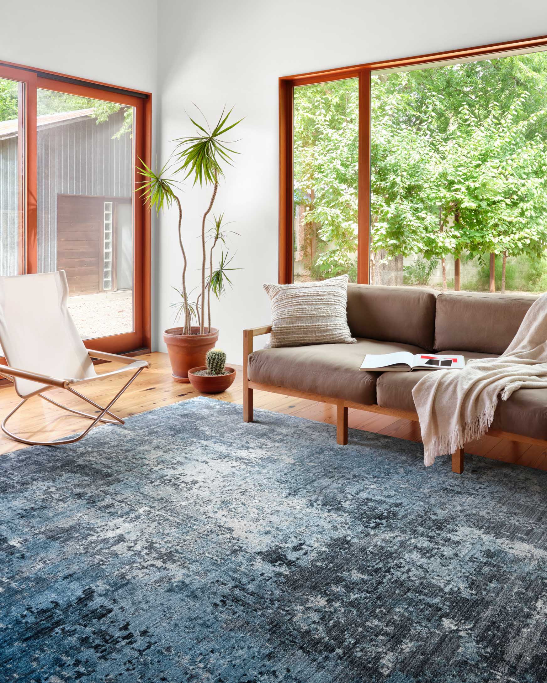 Loloi II Samra Collection - Transitional Power Loomed Rug in Charcoal & Sky (SAM-06)