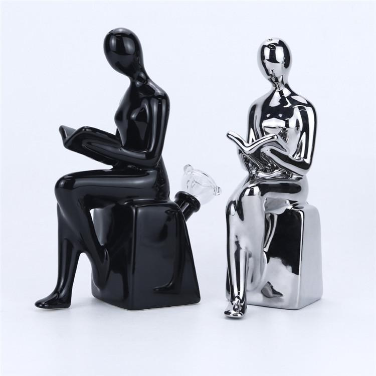 8.3 Reader-Shaped Ceramic Water Pipe