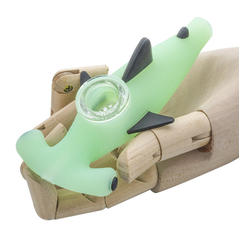 Shark Silicone Hand Pipe (Random Color)