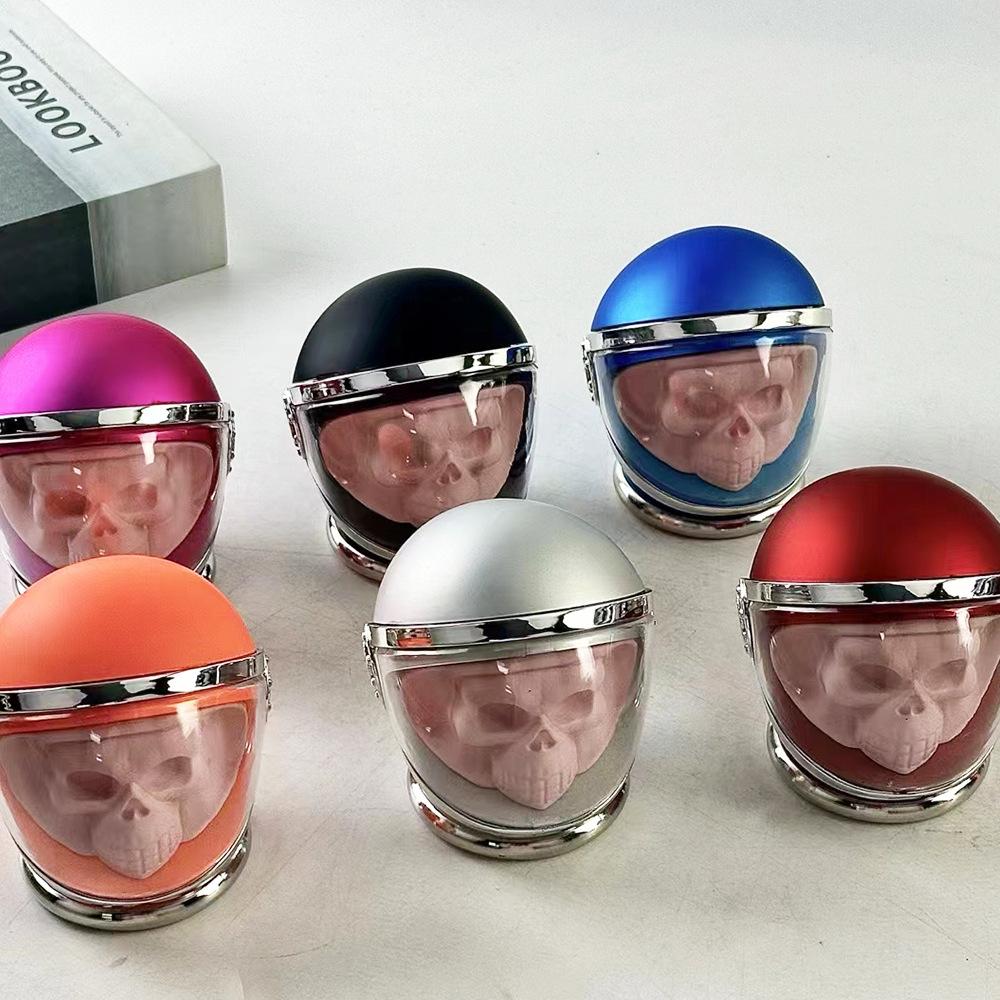 3.35 Four-Layer Astronaut Skull Zinc Alloy Grinder