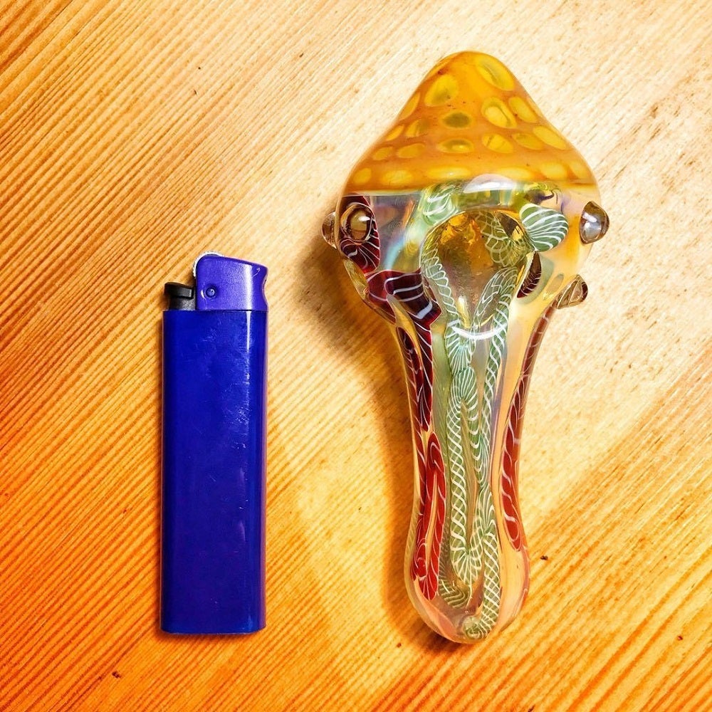 Ribbed Glass Spoon Pipe w/ Mili Scheme