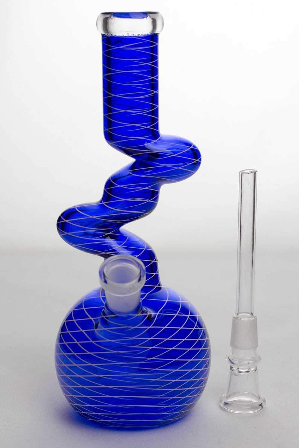 8 kink zong water pipe