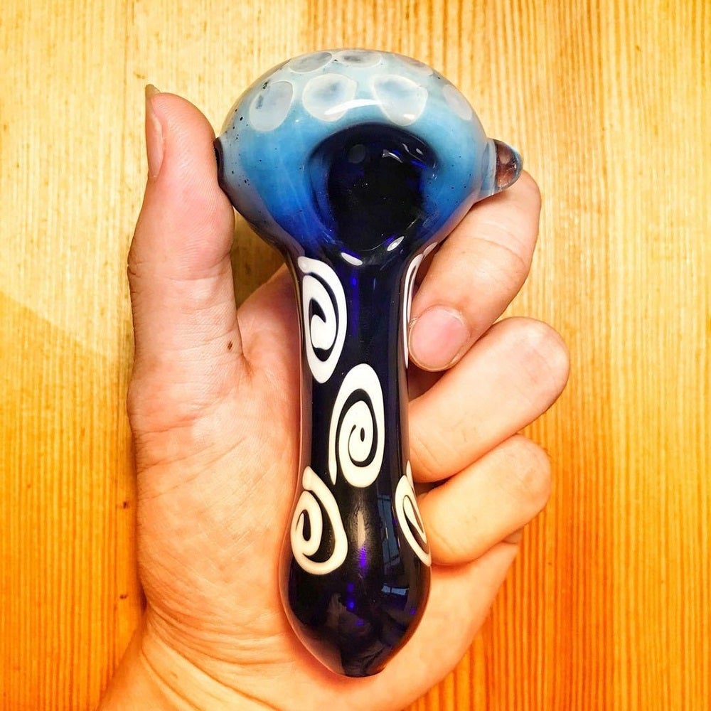 Two Tone Glass Pipe w/ Mini Spiral Pattern