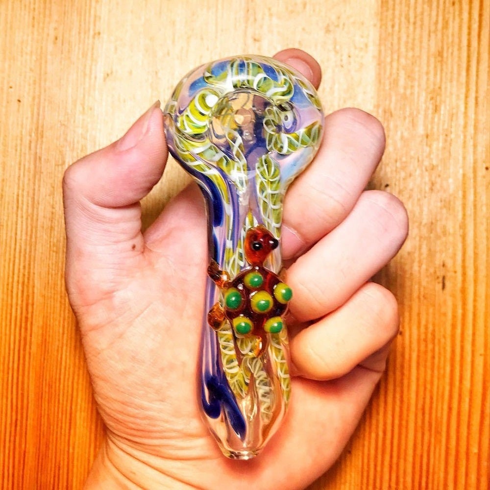 Swirled Fumed Glass Pipe w/ Glass Turtle