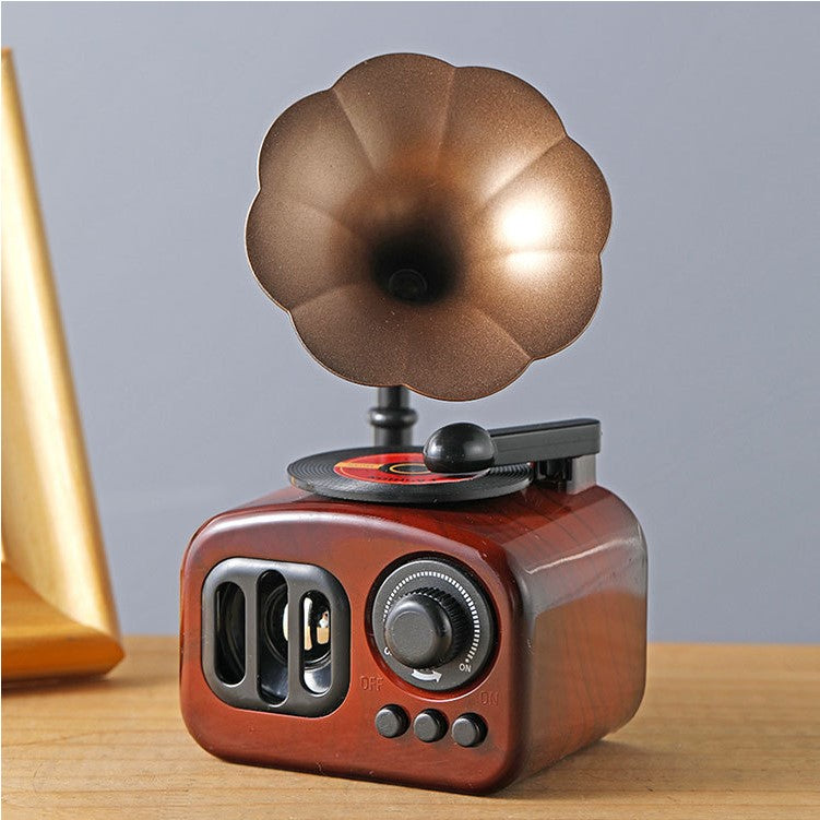 Creative Retro Phonograph Decoration
