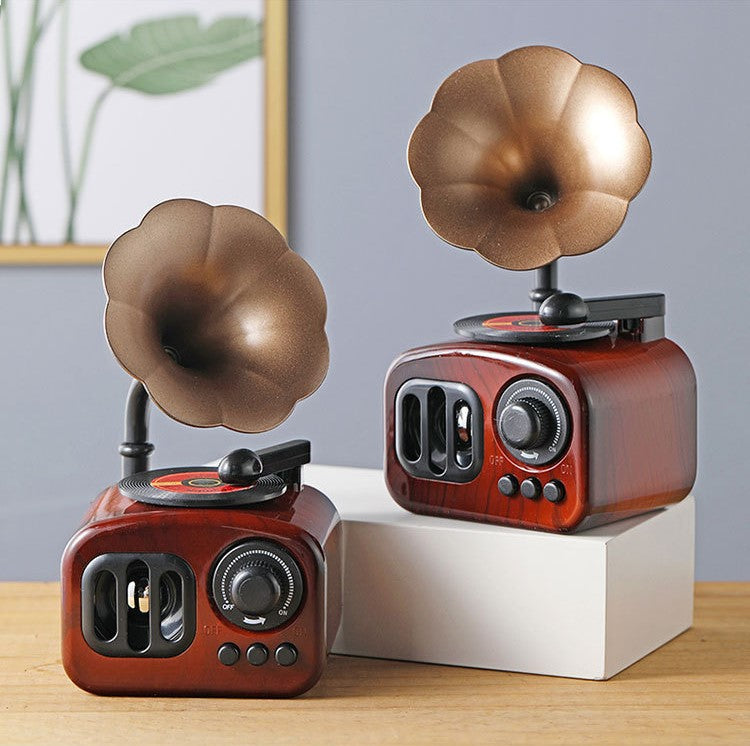 Creative Retro Phonograph Decoration